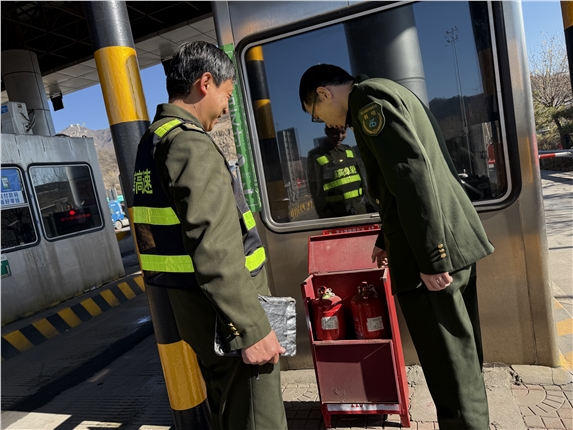 IMG_4727.jpg IMG_4727.jpg