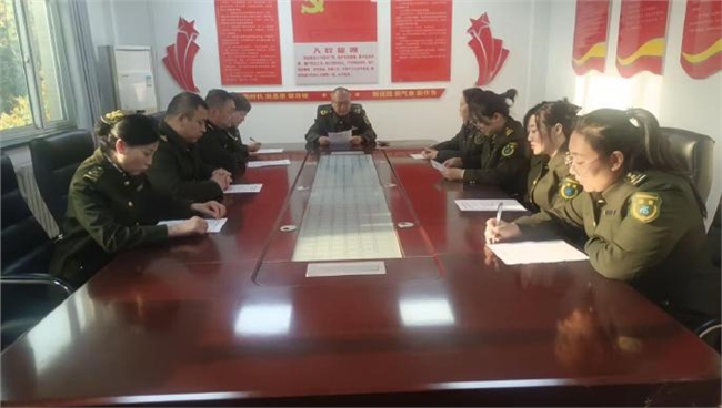 保阜公司平阳收费站组织职工学习《收费站特情处置应对指南》.jpg 保阜公司平阳收费站组织职工学习《收费站特情处置应对指南》.jpg